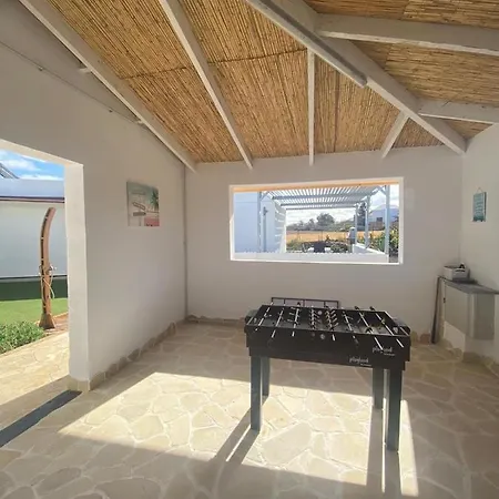Verano Compartidos Villaverde ホームステイ *
