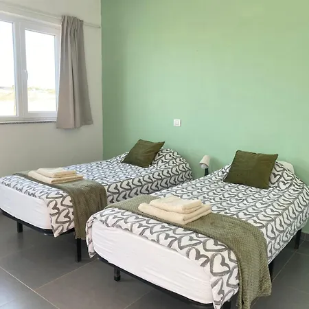 Verano Compartidos Villaverde ホームステイ