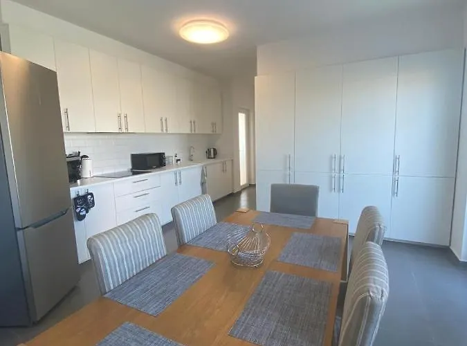 Verano Compartidos Villaverde Проживание в семье Ла-Олива